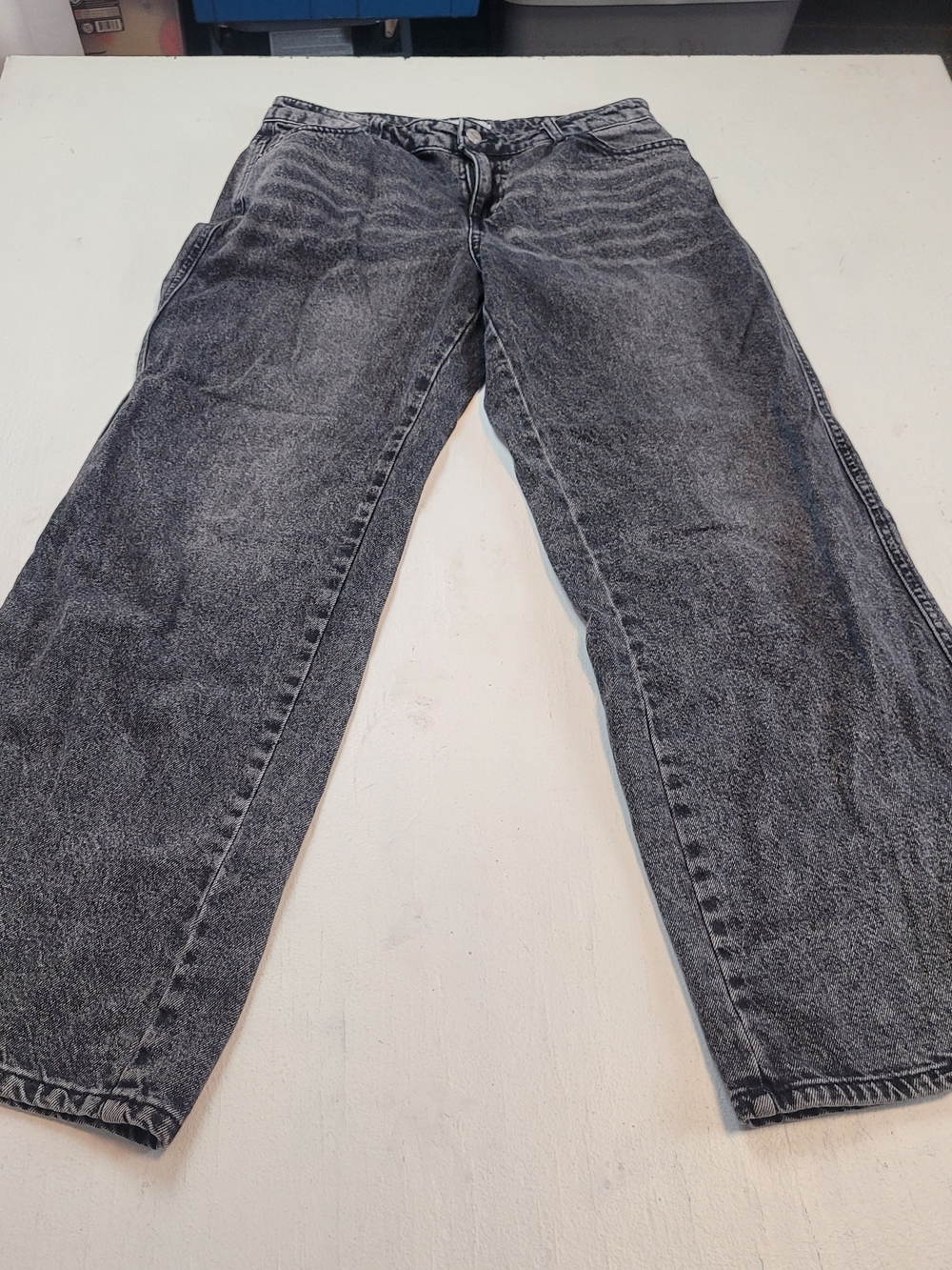 Women's Straight Leg Jeans - Washed Black